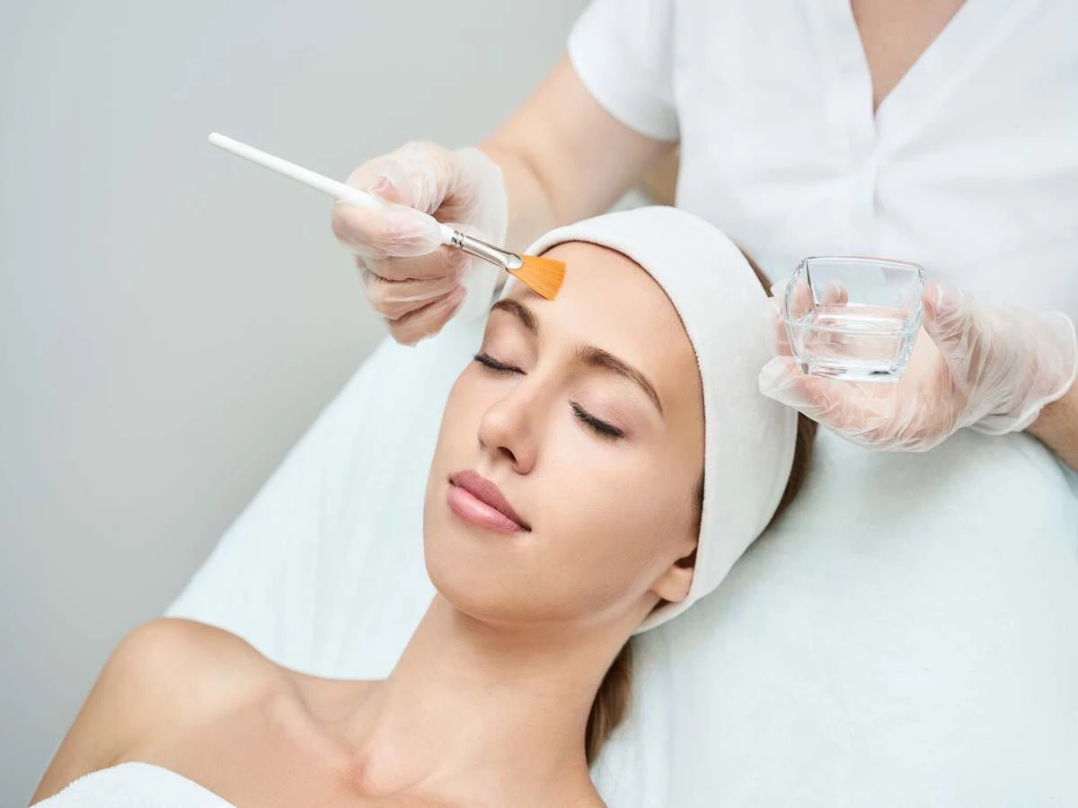 How to Choose Right Chemical Peel | Facial Studio in Chicago IL